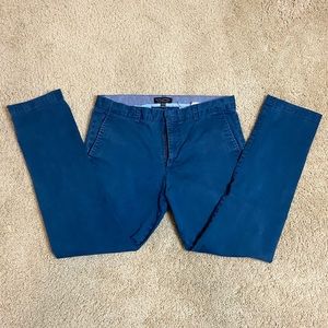 Banana Republic Men’s Chinos (34x32)